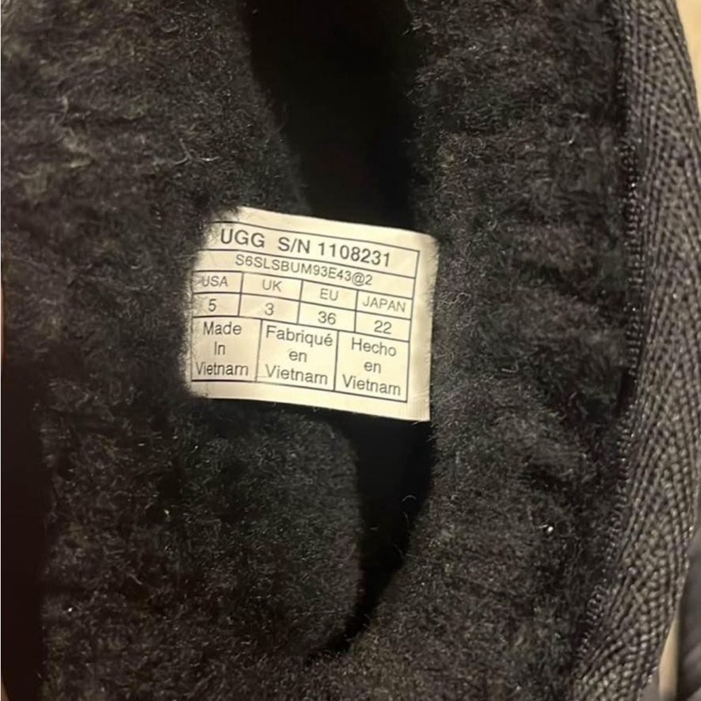 UGG Class mini Logo boot - Picture 2 of 2